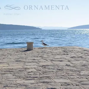 Ornamenta , Kastela Croatia