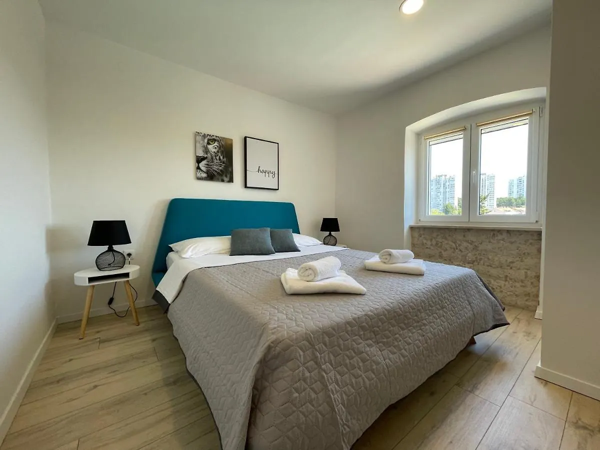 Apartments Nona Pula