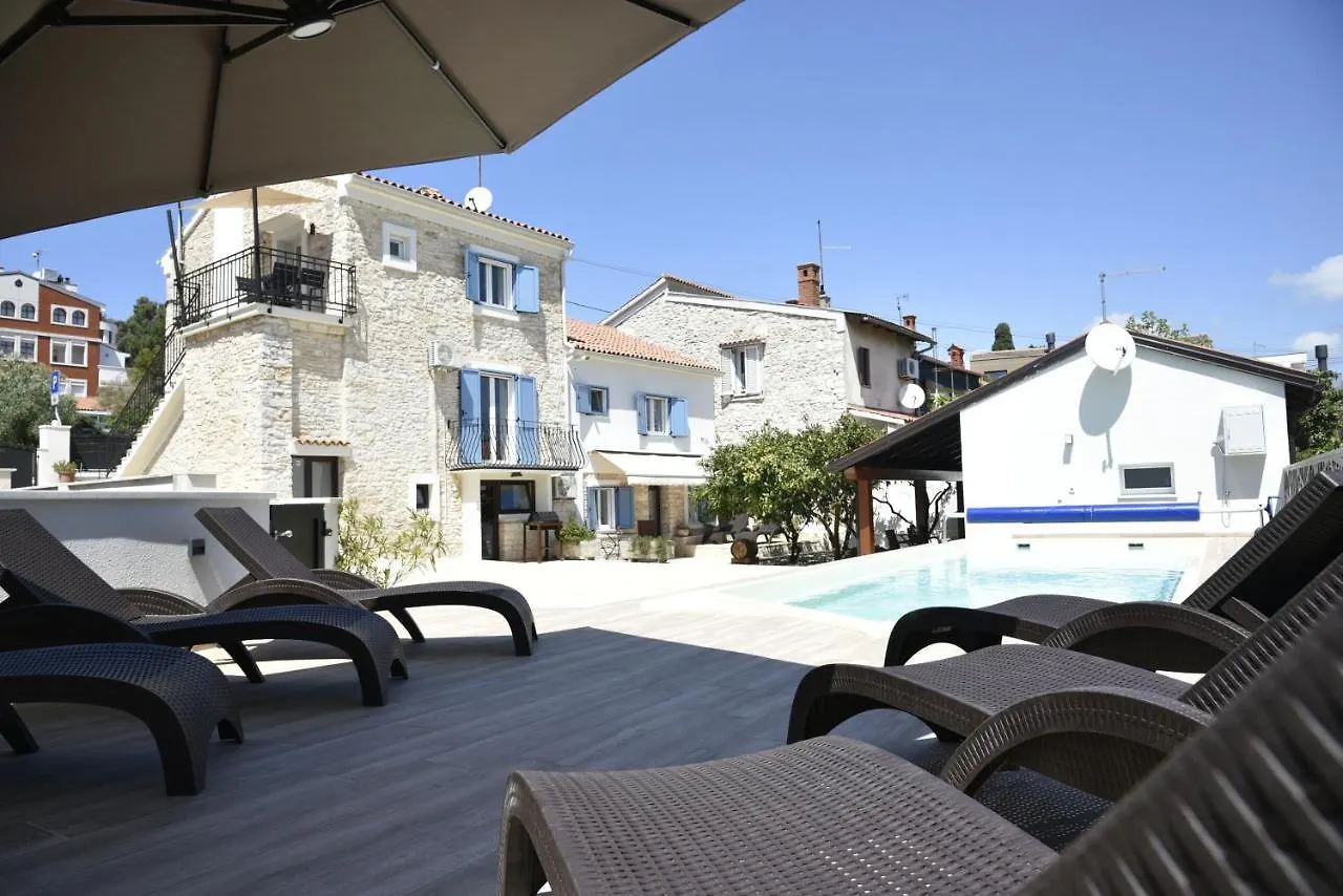 Apartments Nona Pula